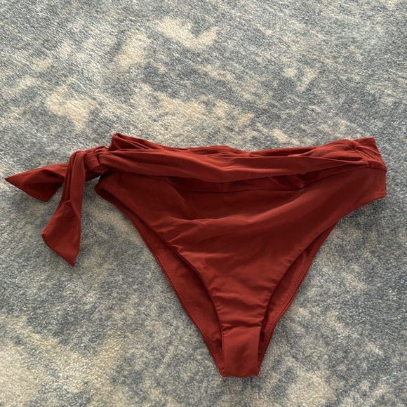 Tularosa Omnia High Waist Bikini Bottoms - Picture 2 of 3